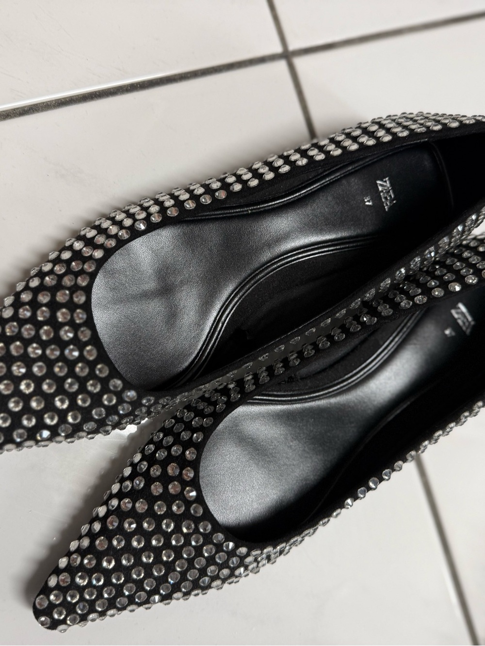 Zara Women's Black Embellished Pointed-Toe Flats